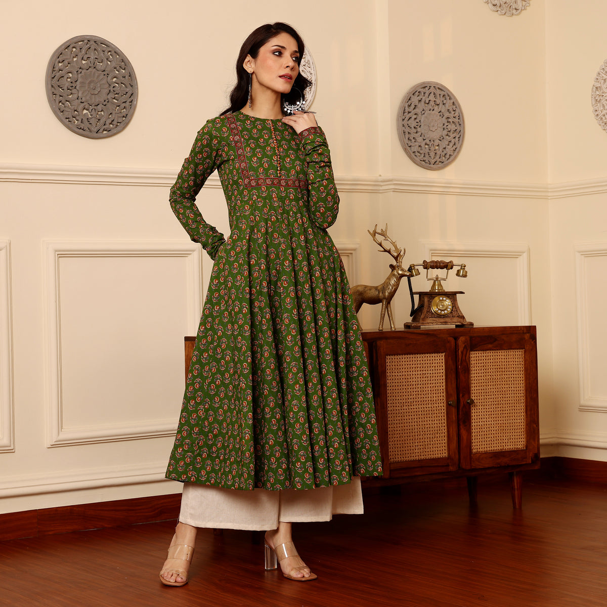 Sabrina Green Kalidar  kurta