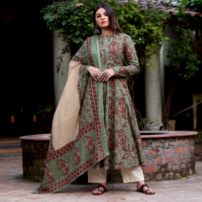 Trivyasha Cotton Set