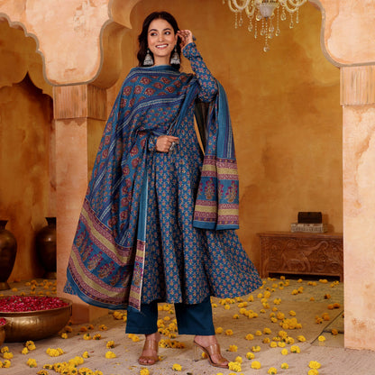 Pranali Cotton Set