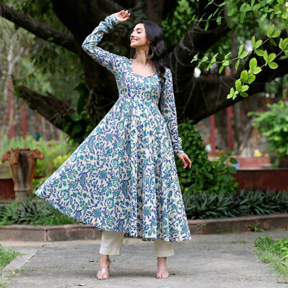 Kripa Kalidaar Cotton Kurta
