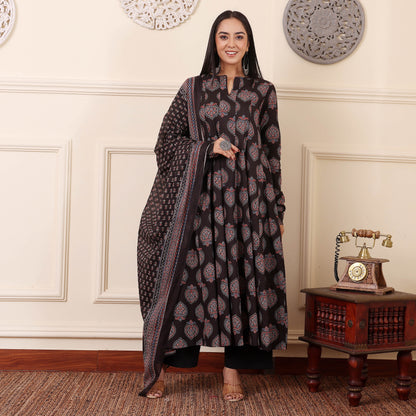 Namira Cotton Set