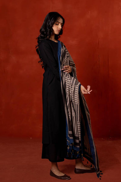 Set of 3 - Kurta, Dupatta & Culotte - Asa 07