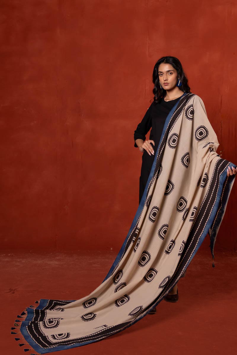 Set of 3 - Kurta, Dupatta & Culotte - Asa 08
