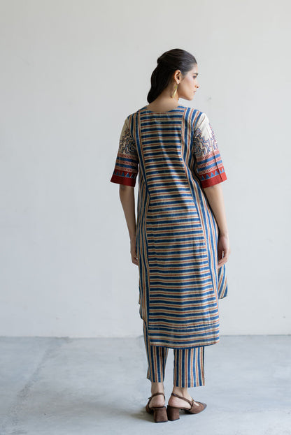 V Neck Panelled Kurta - Vaya