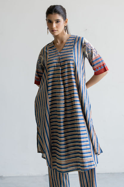 V Neck Panelled Kurta - Vaya