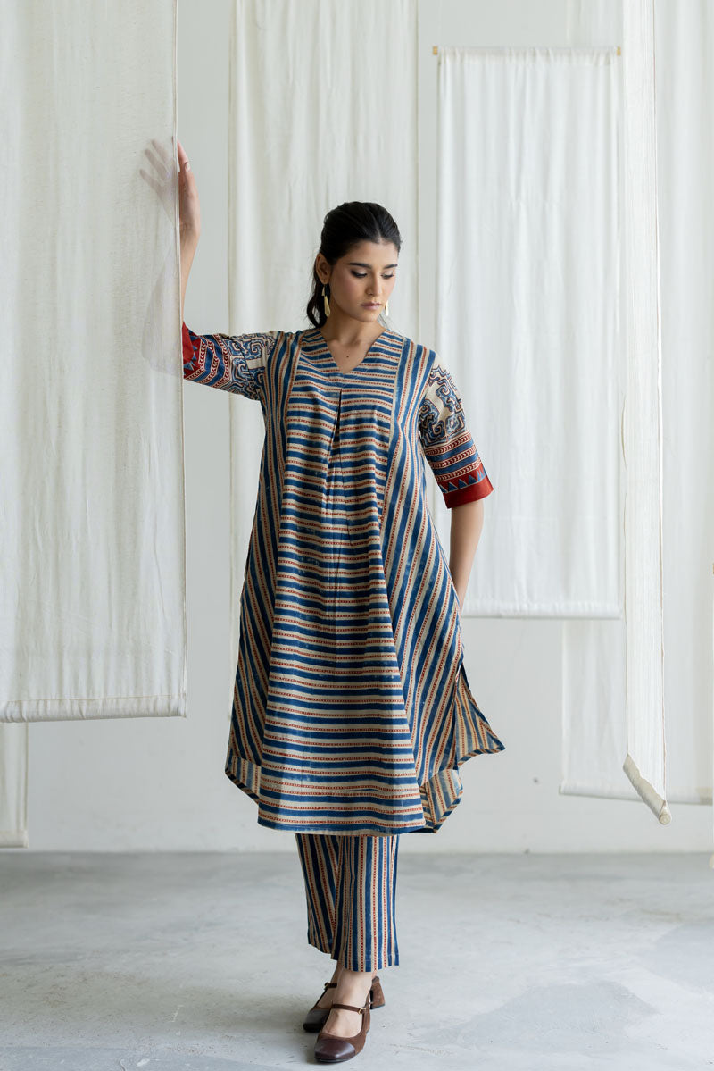 V Neck Panelled Kurta - Vaya