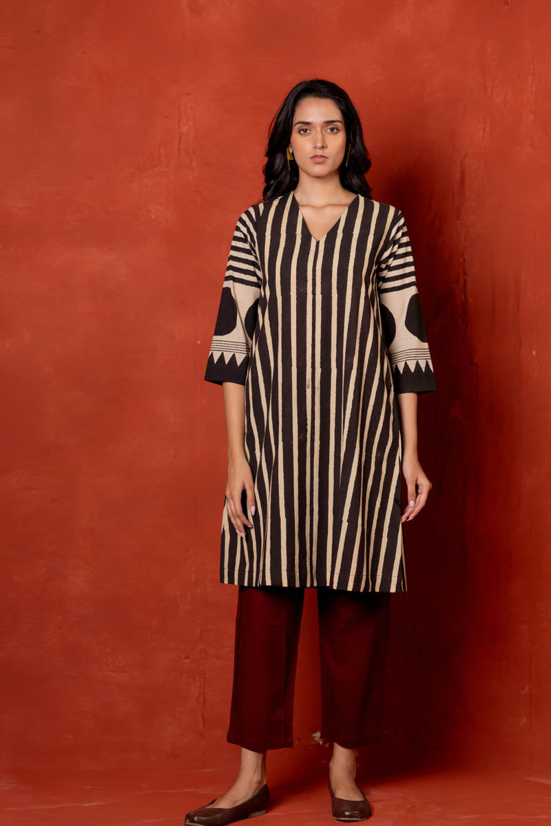 V Neck A-Line Kurta - Aheli