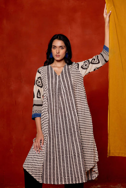 V Neck Panelled Kurta - Nami