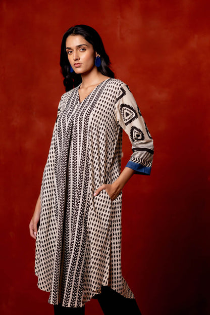 V Neck Panelled Kurta - Nami