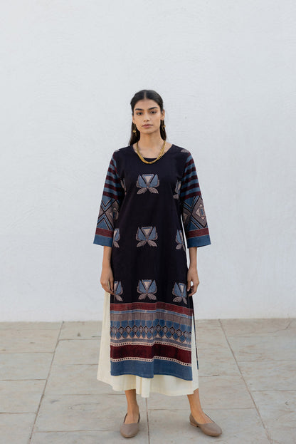 Set of 3 - Kurta, Dupatta & Culotte - Adira 02