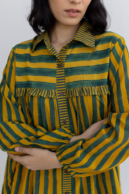 Not-so-basic Shirt - Moss leaf