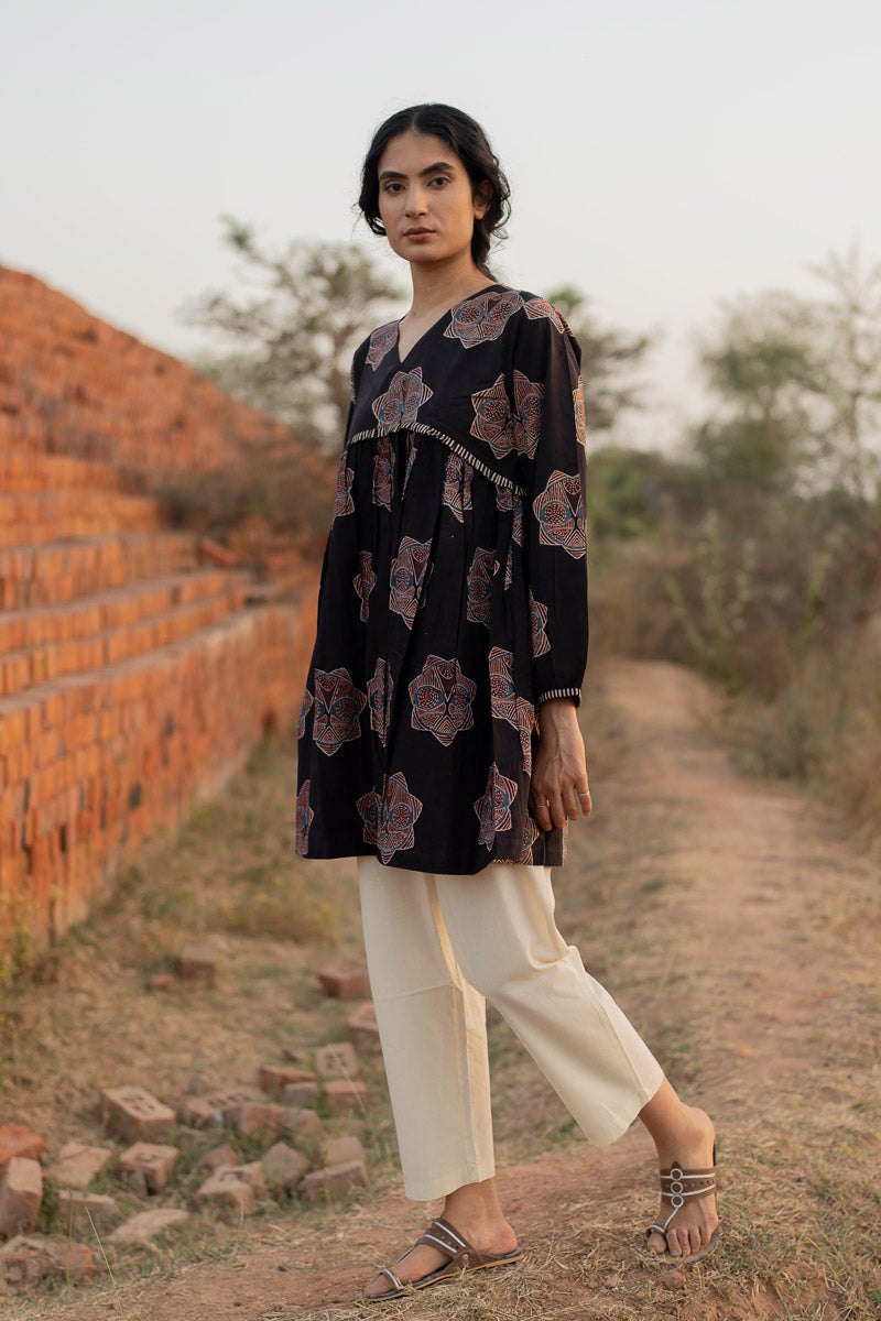 Yara Tunic - Black