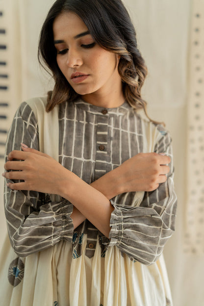 Amra Side Pleat Kurta - Natural White & Grey