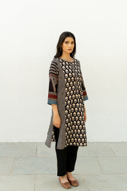 Panelled Kurta - Ark Black