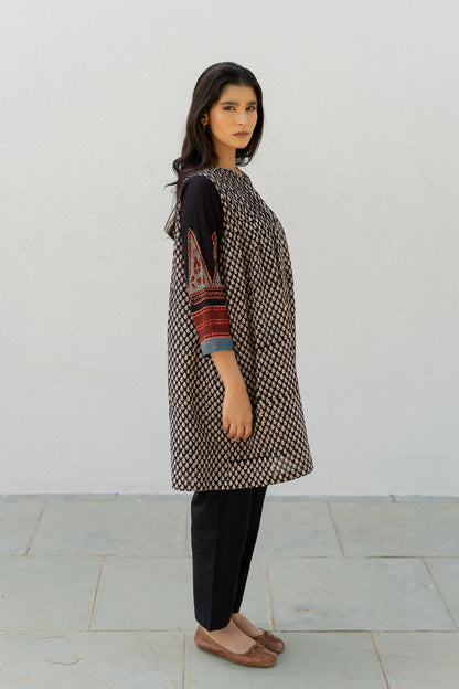 Short Pintuck Kurta - Ark Black