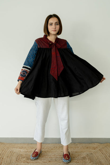 Swirl Around Top - Black