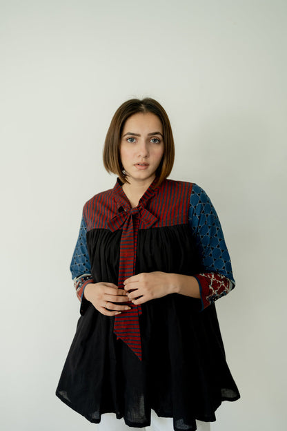 Swirl Around Top - Black